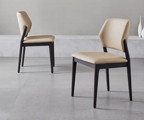 Aggiornate i vostri mobili da pranzo con una seduta da pranzo moderna in stile nordico con tappezzeria in pelle PU