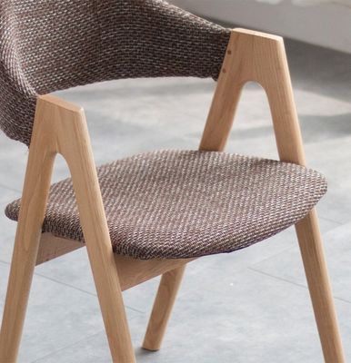 Imballaggio per la posta Artista di stoffe in stile nordico Home Leisure Sedile da pranzo in legno massello con telaio in legno di gomma