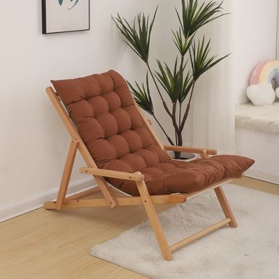 Moderno divano pieghevole in tessuto di legno Sedile stile nordico Arredamento del soggiorno con colore personalizzato e finitura in nitrolacque