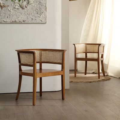 Home Arredamento Morden Nordic Tissue Cane Black Rarran Sedile da letto Sedie in legno Vicker per hotel Sedie da pranzo tappezzate