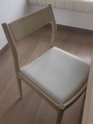 Comodo cuscino Sedile da pranzo in legno massello in natura Colori popolari per ristorante contemporaneo