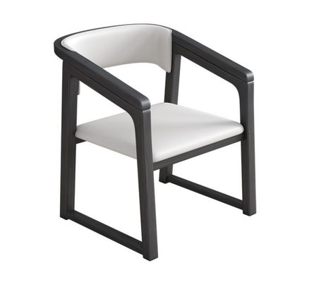 Poltrona in legno massello in pelle in legno in PU W56*D51*H71CM Poltrona da pranzo di design nordico Poltrona in legno moderna