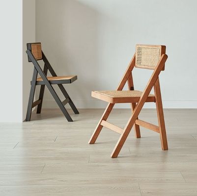 Sedile da sposa in legno marrone moderno sedile da rattan pieghevole per ufficio pranzo e matrimoni in stile naturale