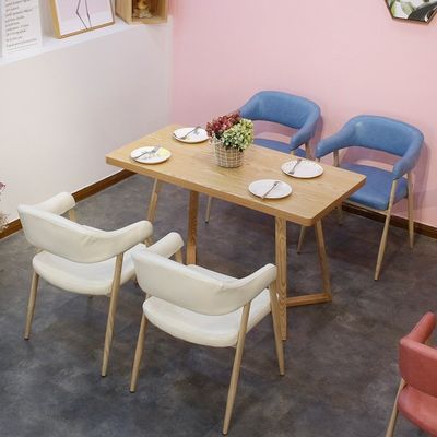 Sedile morbido in stile moderno per soggiorno e hotel Sedile da pranzo in legno massello in tessuto di legno di design moderno