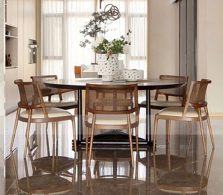 Arredamento moderno di sala da pranzo in legno per hotel di lusso Sedie da rattan moderne per ristoranti