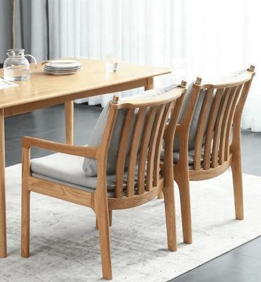 Moderno ristorante hotel tessuto imbottito braccioli in legno sedia da pranzo con costruzione in legno massello
