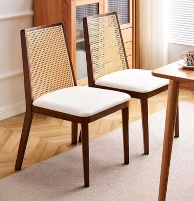 NC/PU Verniciatura Finitura di legno Polstered Sedile da pranzo per il design nordico moderno e stile in legno massello