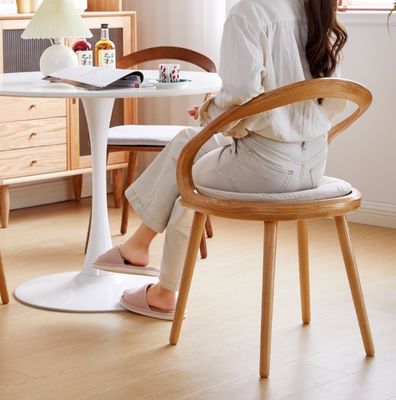 Arredamento per ristoranti Sedile da pranzo in legno massello moderno con finitura cerisa e design nordico