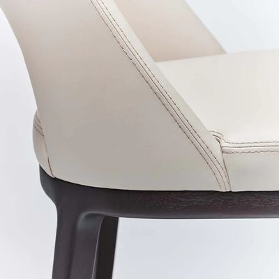 Moderno Disegno Personalizzato In Legno Massello PU Pelle Sedile Arm Sala Da Pranzo Per Cafè E Ristoranti 2023