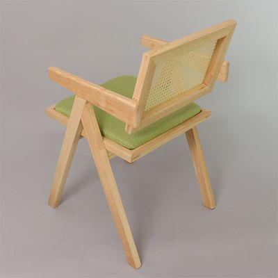 Mobili alberghieri e ristoranti Hot Nordic Solid Wood Sedie da pranzo con schienale in rotino imbottito in grande domanda