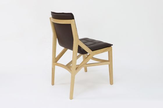 Servizio OEM accettato Moderna sedia da pranzo in cuoio PU per mobili in legno massello