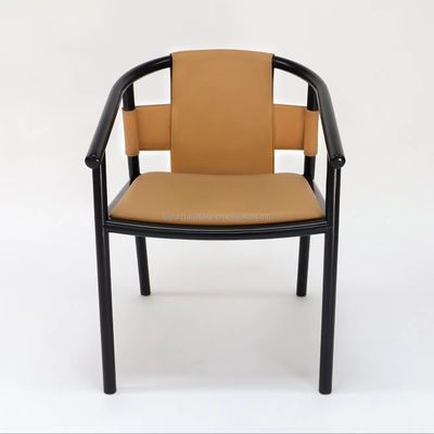 Sedie da pranzo specifiche In legno massello salotto per il tempo libero Accento sedie da braccio con pelle da sella marrone