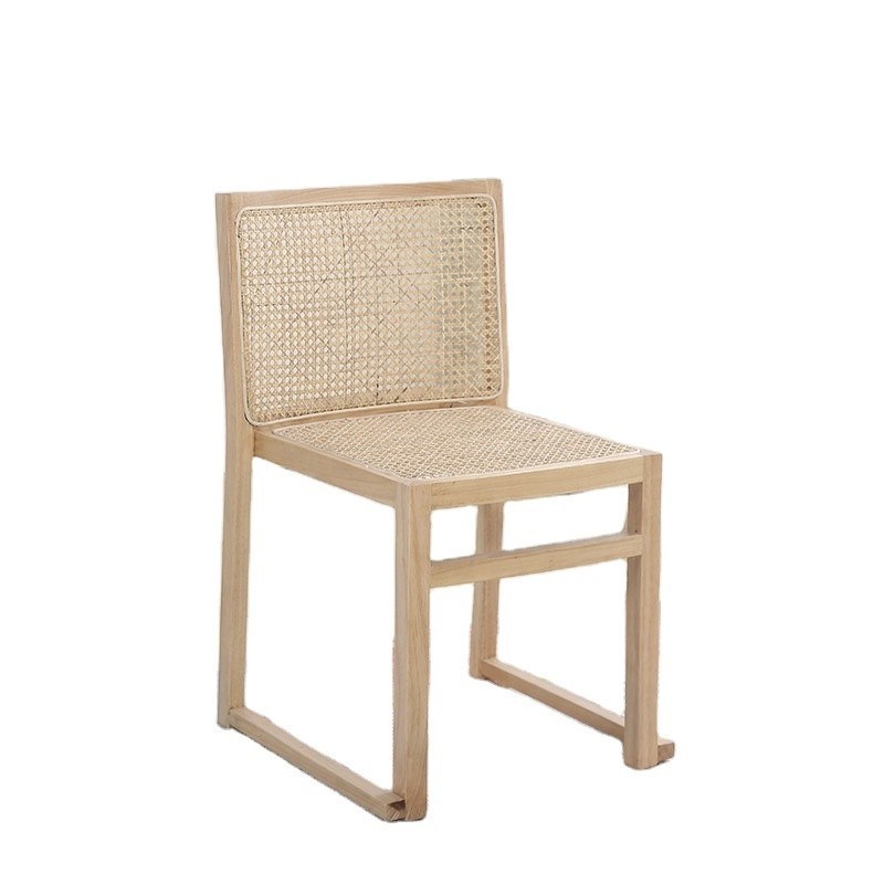 Arredamento per la sala da pranzo Sedile da pranzo in legno massello in rotino reale per il tempo libero stackabile e nordico